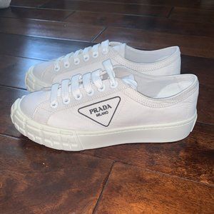 Prada Wheel low-top sneakers - New - Size 38